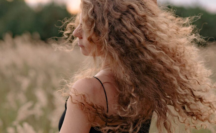 Fighting Frizz: Techniques, Tips, and Products for Beautiful Hair